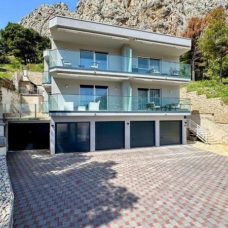 אומיס Apartments Elin מראה חיצוני תמונה