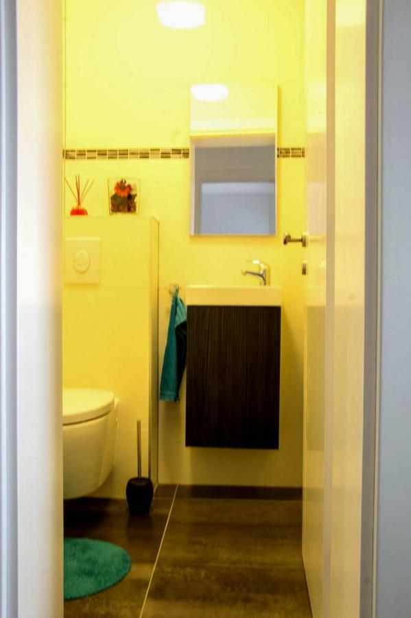 אומיס Apartments Elin מראה חיצוני תמונה
